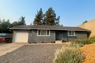 206 SW Hayes Ave, Bend, OR 97702 - Photo 1