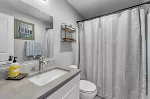 206 SW Hayes Ave, Bend, OR 97702 - Photo 13