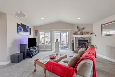 224 NW Monte Vista Avenue, Madras, OR 97741 - Photo 5