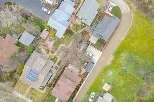 156 Van Ness Ave, Ashland, OR 97520 - Photo 9