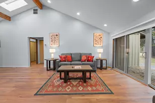 57335 Lake Aspen Ln, Sunriver, OR 97707 - Photo 5