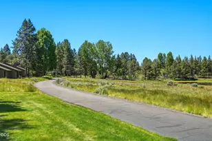 57335 Lake Aspen Ln, Sunriver, OR 97707 - Photo 41