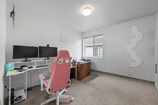 2150 SW Canyon Dr, Redmond, OR 97756 - Photo 9