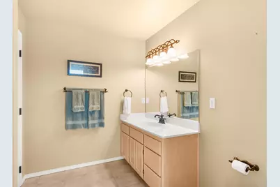 4935 Cherry Lane, Medford, OR 97504 - Photo 41