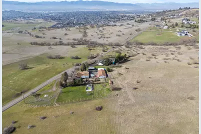 4935 Cherry Lane, Medford, OR 97504 - Photo 85