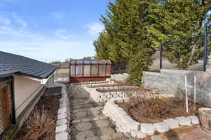 4935 Cherry Ln, Medford, OR 97504 - Photo 59