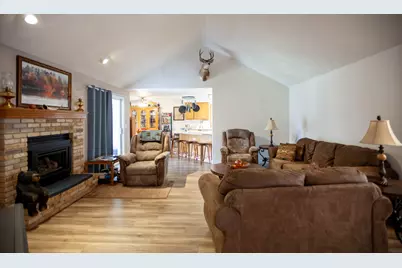1430 Yellowstone Avenue, Medford, OR 97504 - Photo 11