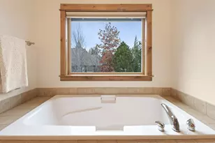 60813 Scotts Bluff Pl, Bend, OR 97702 - Photo 31