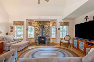 69469 Carlton St, Sisters, OR 97759 - Photo 7