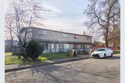 711 SW Burgess Street, Grants Pass, OR 97526 - Photo 5