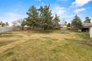 135 Leach Dr, Midland, OR 97634 - Photo 39