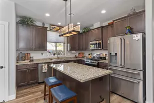 1135 SW Erica Dr, Grants Pass, OR 97526 - Photo 5