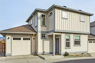 353 S Mountain Ave, Ashland, OR 97520 - Photo 33