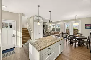 353 S Mountain Ave, Ashland, OR 97520 - Photo 13