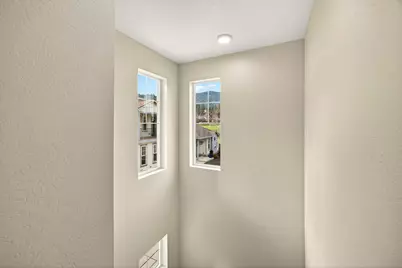 353 S Mountain Avenue, Ashland, OR 97520 - Photo 15