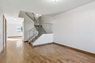 945 Win Way, Eagle Point, OR 97524 - Photo 3