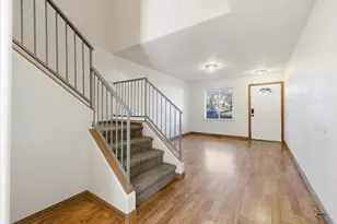 945 Win Way, Eagle Point, OR 97524 - Photo 5