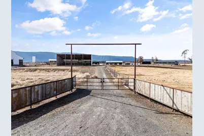 7122 E Langell Valley Road, Bonanza, OR 97623 - Photo 61