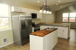 330 N Elm St, Merrill, OR 97633 - Photo 7