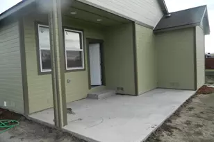 330 N Elm St, Merrill, OR 97633 - Photo 21