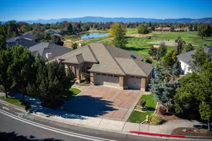 384 Robert Trent Jones Blvd, Eagle Point, OR 97524 - Photo 1