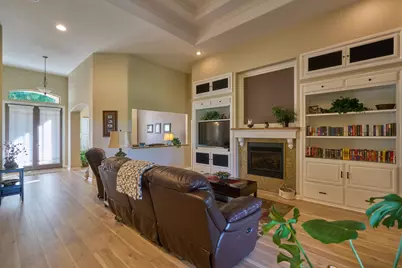 384 Robert Trent Jones Boulevard, Eagle Point, OR 97524 - Photo 13