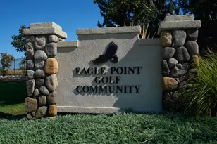 384 Robert Trent Jones Blvd, Eagle Point, OR 97524 - Photo 55