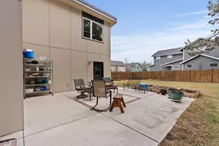 61547 SE Lincoln Lane, Bend, OR 97702 - Photo 33