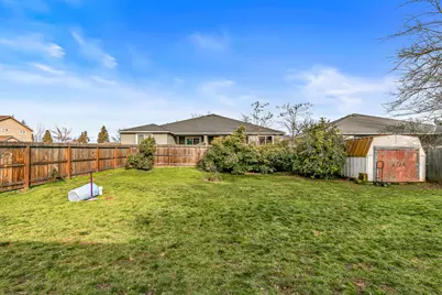 348 N 6th Street, Central Point, OR 97502 - Photo 15
