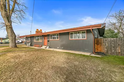 348 N 6th Street, Central Point, OR 97502 - Photo 19