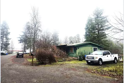 637 Frederick Court, Cave Junction, OR 97523 - Photo 3