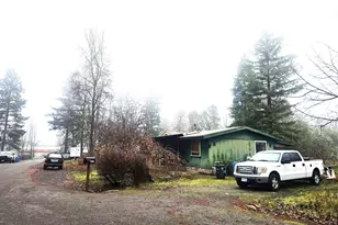 637 Frederick Ct, Cave Junction, OR 97523 - Photo 3