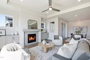 20892 SE Caldera Dr, Bend, OR 97702 - Photo 5