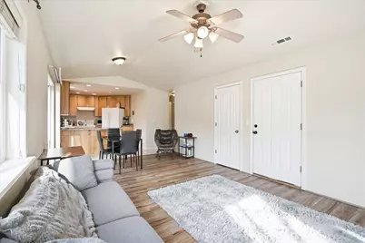 3174 Forest Hills Drive #B, Medford, OR 97504 - Photo 7