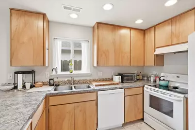 3174 Forest Hills Drive #B, Medford, OR 97504 - Photo 13