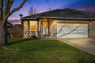 3174 Forest Hills Dr, Medford, OR 97504 - Photo 1