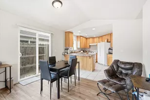 3174 Forest Hills Dr, Medford, OR 97504 - Photo 11