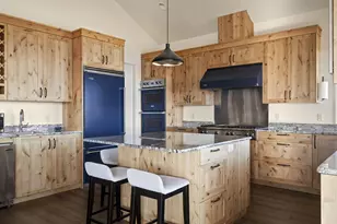 70030 Annies Dr, Sisters, OR 97759 - Photo 45