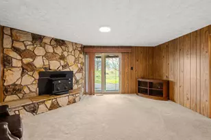 4269 Grant Rd, Central Point, OR 97502 - Photo 9