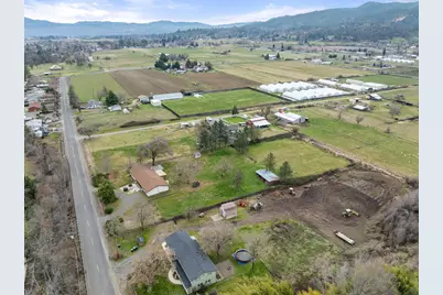 4269 Grant Road, Central Point, OR 97502 - Photo 39