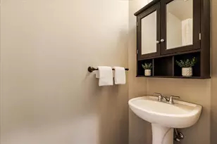 2228 NW 22nd St, Redmond, OR 97756 - Photo 21