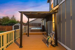 2228 NW 22nd St, Redmond, OR 97756 - Photo 37