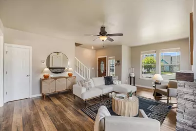 2228 NW 22nd Street, Redmond, OR 97756 - Photo 7