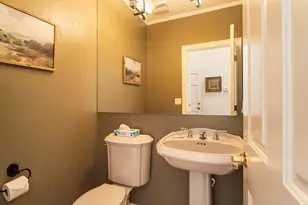57062 Peppermill Cir, Sunriver, OR 97707 - Photo 13