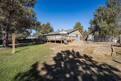 8199 SW Crater Loop Road, Terrebonne, OR 97760 - Photo 9