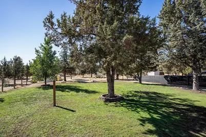8199 SW Crater Loop Road, Terrebonne, OR 97760 - Photo 23