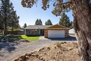 8199 SW Crater Loop Rd, Terrebonne, OR 97760 - Photo 3