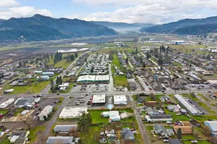 162 Kruse St, Sutherlin, OR 97479 - Photo 47