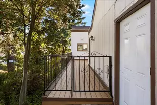 251 Mount Echo Dr, Medford, OR 97504 - Photo 3