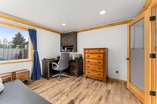 1145 SW Louise Cir, Grants Pass, OR 97526 - Photo 9